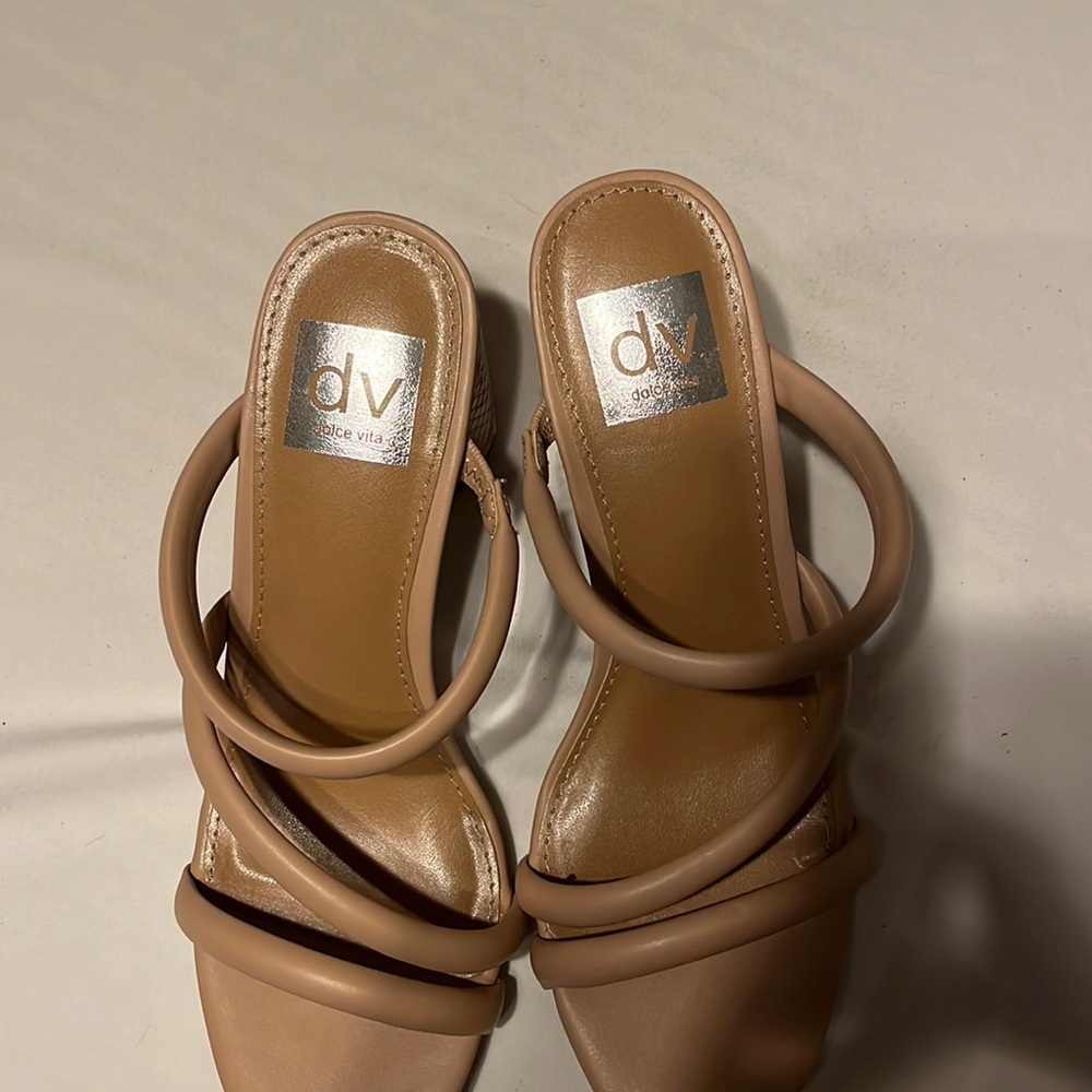Like new dolce vita heels